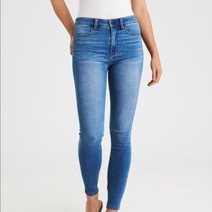 AE hi rise jegging crop medium wash